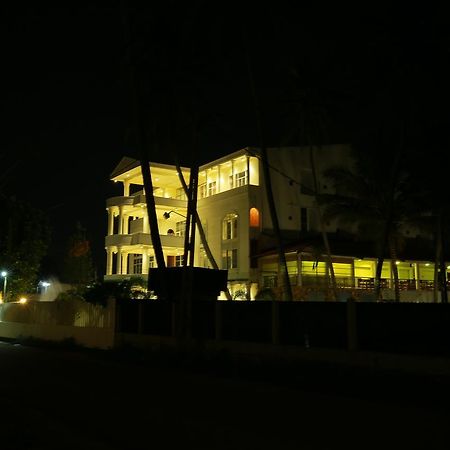 Navro Beach Resort Panadura Esterno foto