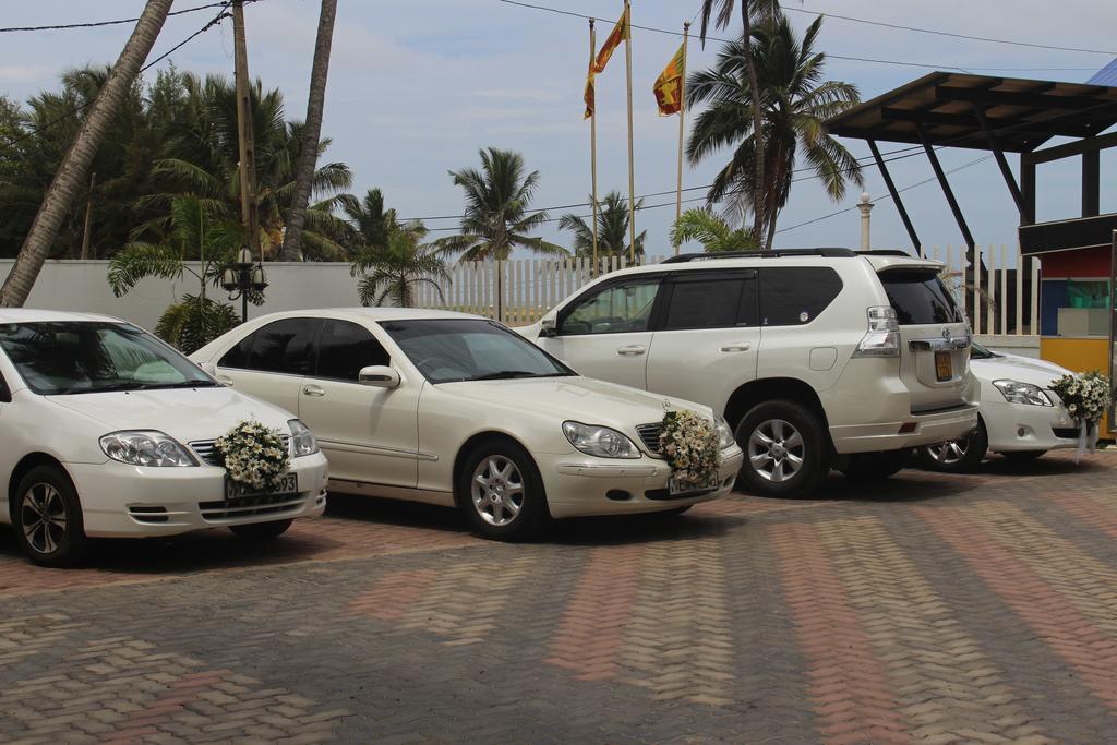 Navro Beach Resort Panadura Esterno foto